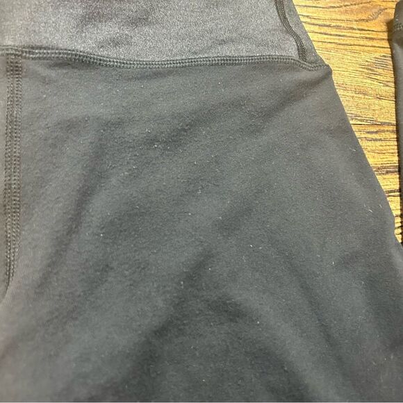 Lululemon Black Leggings Size 4 30” Inseam *Small flaws* Shiny Waistband - Picture 5 of 16